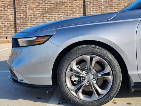 Certified 2023 Honda Accord EX-L image 10