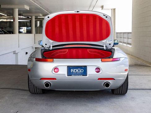 Used 2001 BMW Z8 RWD image 34