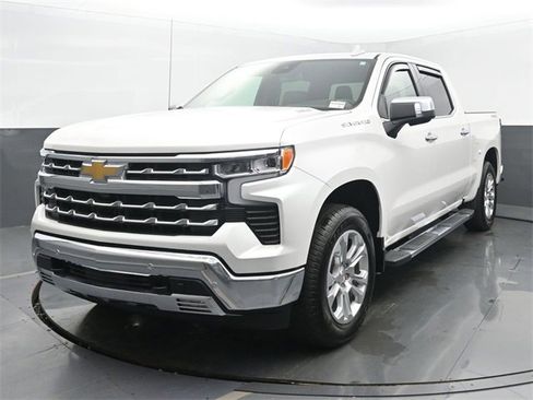 Used 2025 Chevrolet Silverado 1500 LTZ image 1