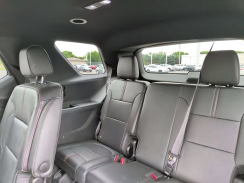 Used 2023 Chevrolet Traverse RS AWD/4WD image 15