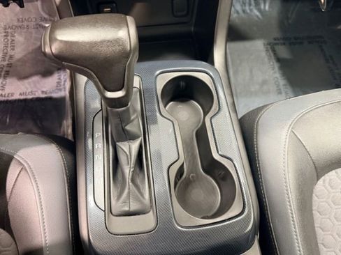 Used 2015 Chevrolet Colorado Z71 image 39