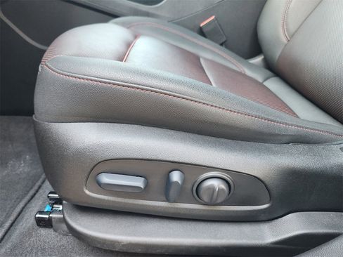 Used 2025 Chevrolet Blazer RS image 23