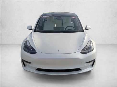 Used 2021 Tesla Model 3 Standard Range Plus image 2