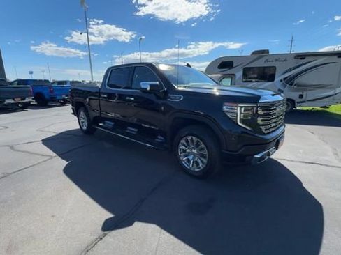 Used 2022 GMC Sierra 1500 Denali AWD/4WD image 2