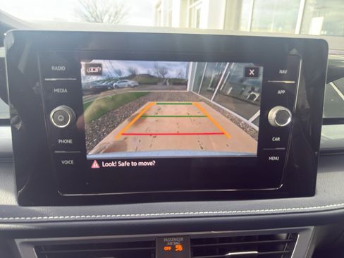 New 2026 Volkswagen Taos SEL image 13