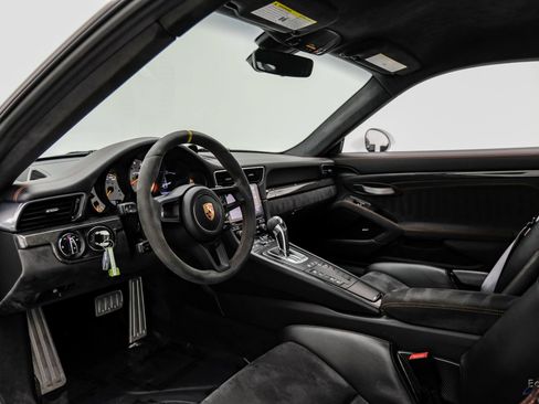 Used 2019 Porsche 911 GT3 RS RWD image 49