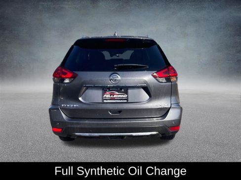 Used 2020 Nissan Rogue SV image 5