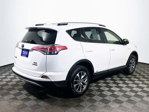 Used 2016 Toyota RAV4 XLE AWD/4WD image 7