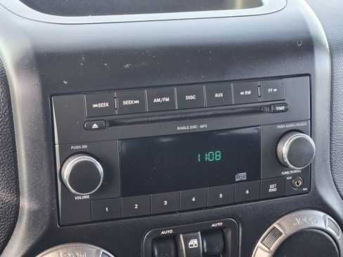 Used 2011 Jeep Wrangler Sport image 17