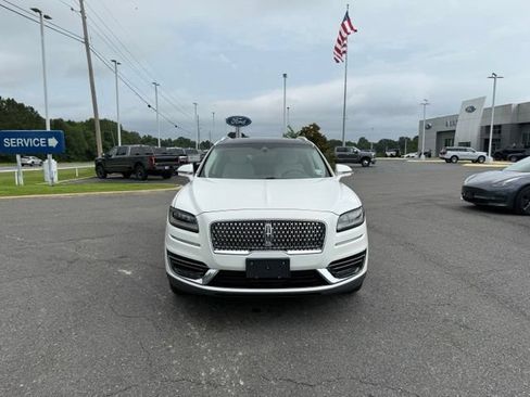Used 2020 Lincoln Nautilus Reserve FWD image 2