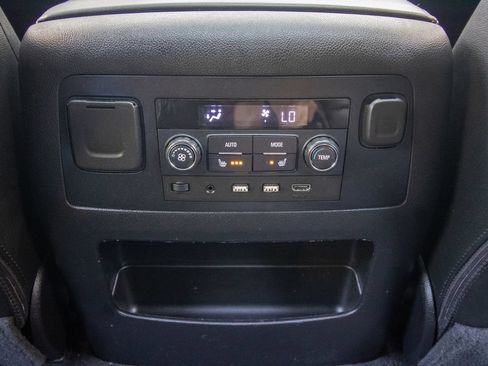 Used 2020 Chevrolet Tahoe Premier AWD/4WD image 47