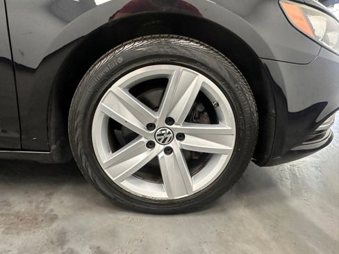 Used 2016 Volkswagen CC Sport FWD image 16