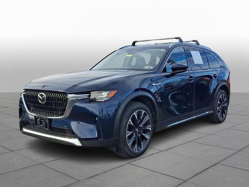 Certified 2024 MAZDA CX-90 Plug-In Hybrid w/ Premium Pkg image 4