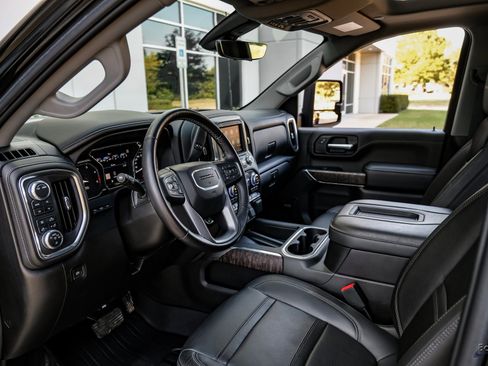 Used 2022 GMC Sierra 3500 Denali w/ Technology Package image 41