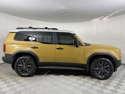 Used 2024 Toyota Land Cruiser image 9