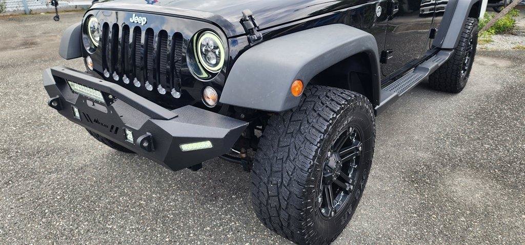 Used 2015 Jeep Wrangler Unlimited Sport w/ Quick Order Package 24S AWD/4WD image 4