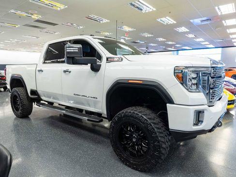 Used 2021 GMC Sierra 2500 Denali w/ Denali Ultimate Package image 6