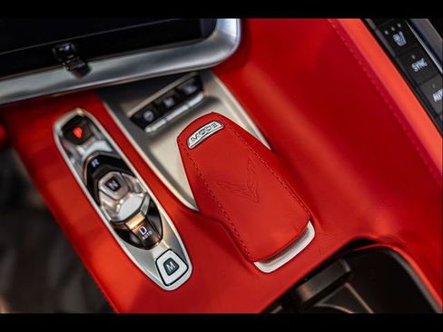 Used 2021 Chevrolet Corvette Stingray Premium Conv w/ Z51 Performance Package RWD image 36