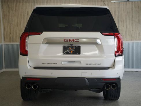 Used 2022 GMC Yukon Denali AWD/4WD image 9