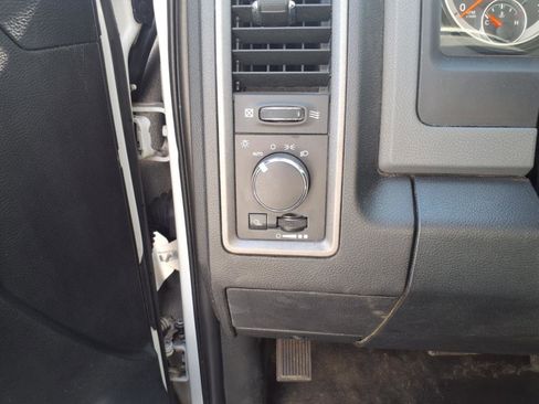 Used 2017 RAM 2500 Tradesman w/ Chrome Appearance Group image 12