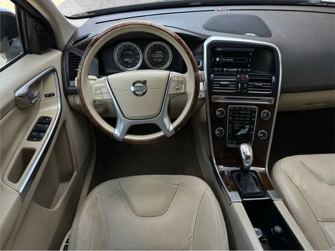 Used 2013 Volvo XC60 3.2 FWD image 28
