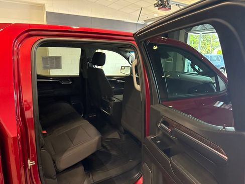 Used 2023 GMC Sierra 1500 Elevation w/ Preferred Package AWD/4WD image 14