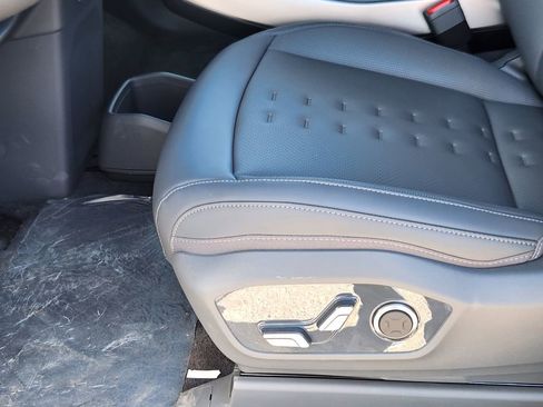 New 2026 Kia EV9 Wind image 8