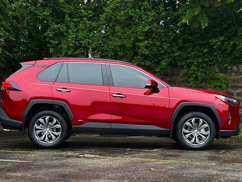 Used 2023 Toyota RAV4 Limited AWD/4WD image 3