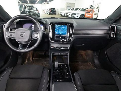 Certified 2023 Volvo XC40 Recharge Ultimate w/ Protection Package Premier AWD/4WD image 7
