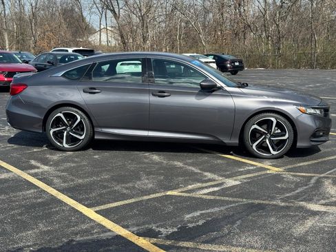 Certified 2019 Honda Accord Sport image 3