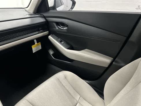 New 2025 Honda Accord LX image 13