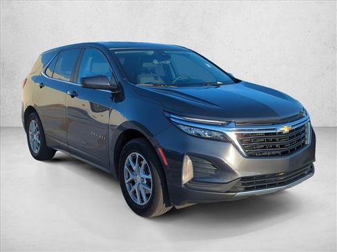 Used 2023 Chevrolet Equinox LT FWD image 3