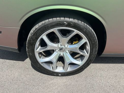 Used 2015 Dodge Challenger SXT Plus RWD image 27