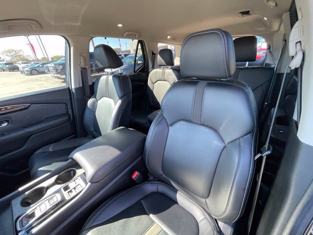 Used 2025 Honda Pilot EX-L image 17
