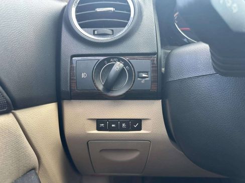 Used 2009 Saturn Vue XE w/ Preferred Package FWD image 26