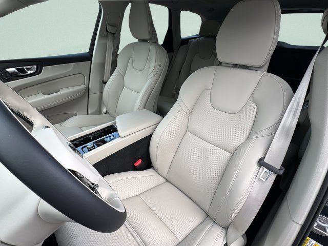 Used 2023 Volvo XC60 B5 Ultimate w/ Climate Package AWD/4WD image 11