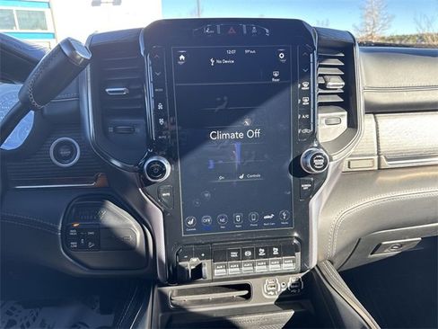 Used 2021 RAM 2500 Limited image 32