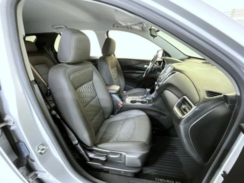 Certified 2018 Chevrolet Equinox LT FWD image 15