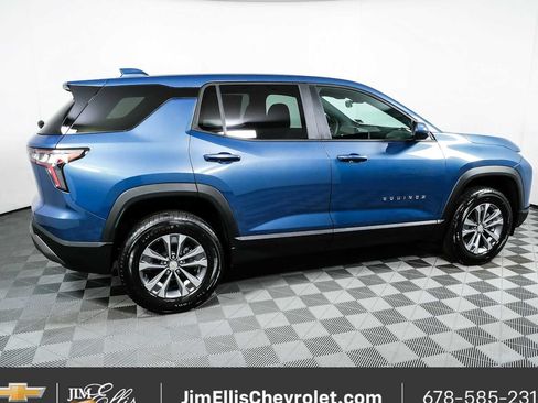 New 2026 Chevrolet Equinox LT FWD image 2