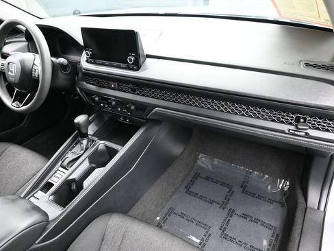 Used 2024 Honda Accord LX image 40