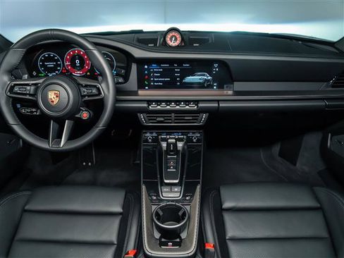 Certified 2026 Porsche 911 Carrera GTS image 19