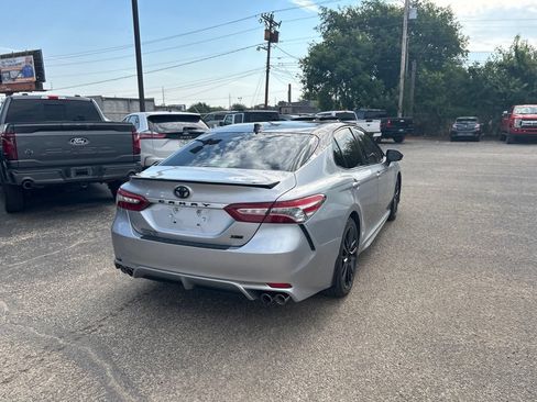 Used 2018 Toyota Camry XSE w/ Driver Assist Package FWD image 3
