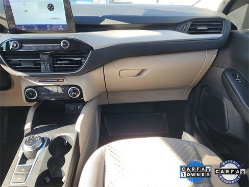 Certified 2021 Ford Escape SE image 10