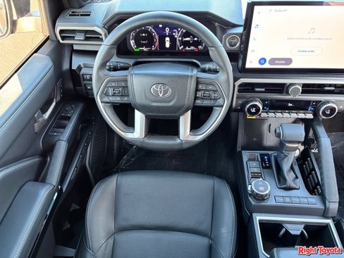 Certified 2025 Toyota 4Runner Limited AWD/4WD image 17