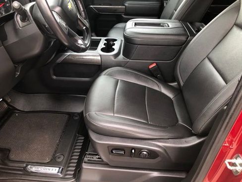 Used 2021 Chevrolet Silverado 1500 LTZ AWD/4WD image 5