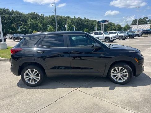 Used 2023 Chevrolet TrailBlazer LS FWD image 7