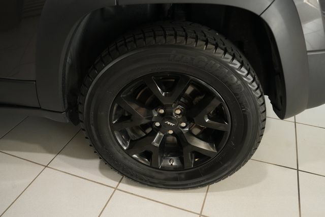 Used 2017 Jeep Cherokee Trailhawk w/ Cold Weather Group AWD/4WD image 10