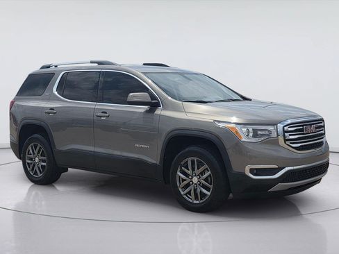 Used 2019 GMC Acadia SLT FWD image 3