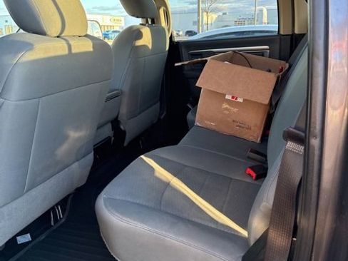 Used 2017 RAM 1500 Outdoorsman image 8