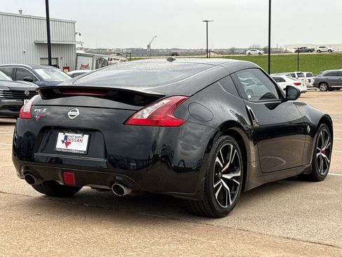 Used 2020 Nissan 370Z Touring Sport image 9